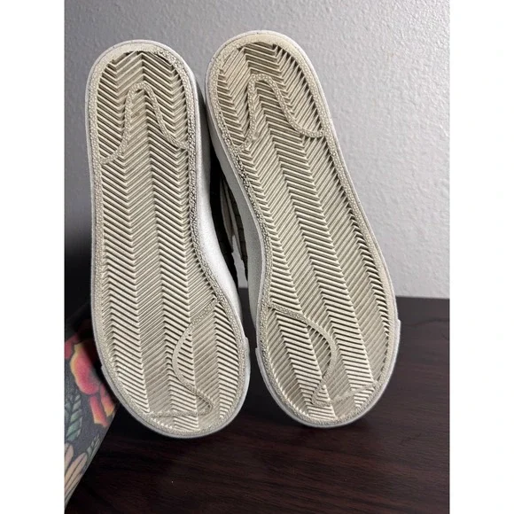 Nike Blazer Mid '77 SE Recycled Olive Green Pink Quilt GS US 4.5Y fits like 6.5w - Picture 7 of 9